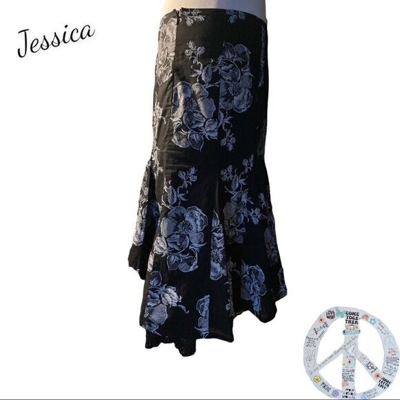 $10$ add on- JESSICA  NWOT drop waist flared panel skirt. Black& white floral. - Picture 8 of 13